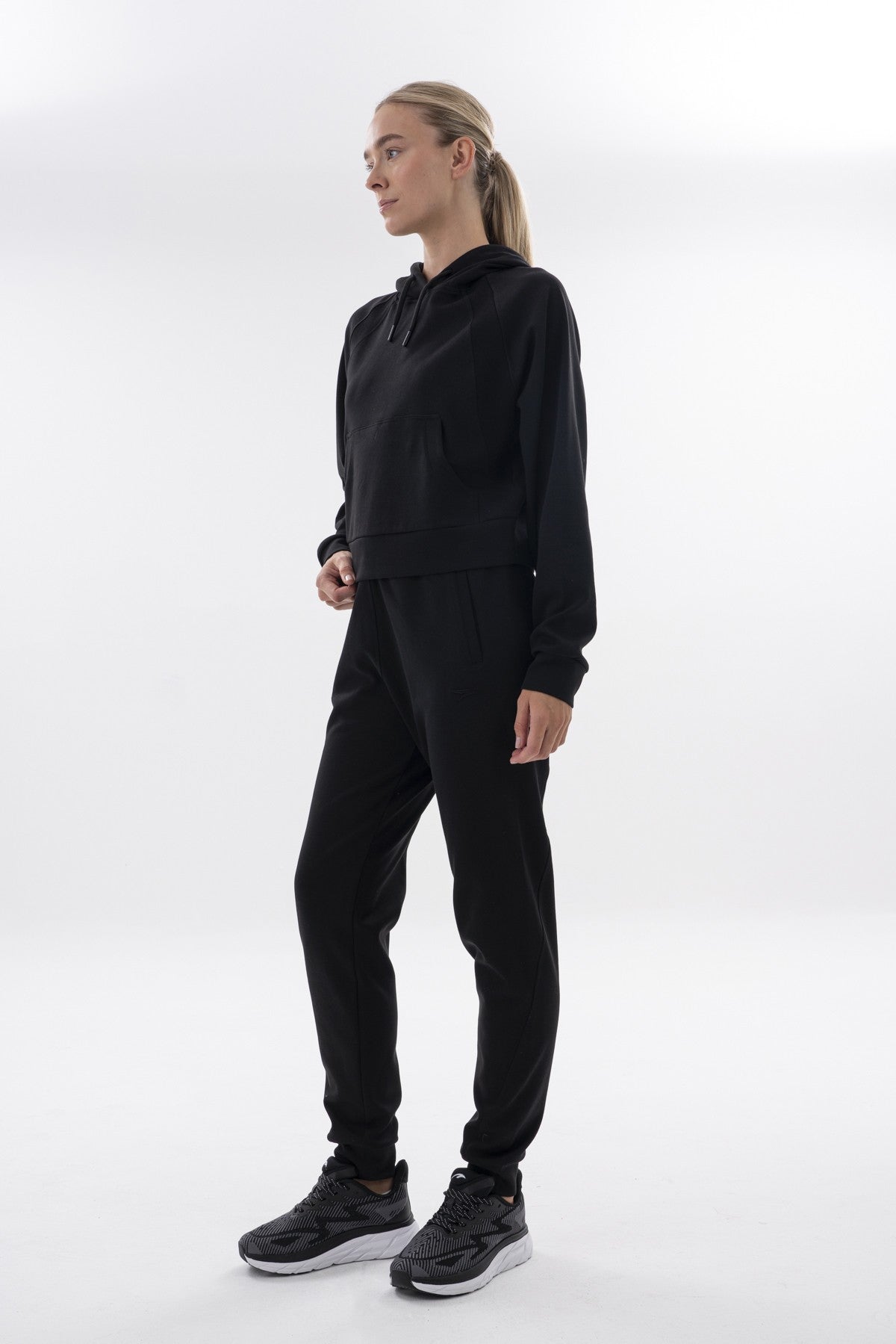 Comfort Kadın Kapüşonlu Siyah Sweatshirt