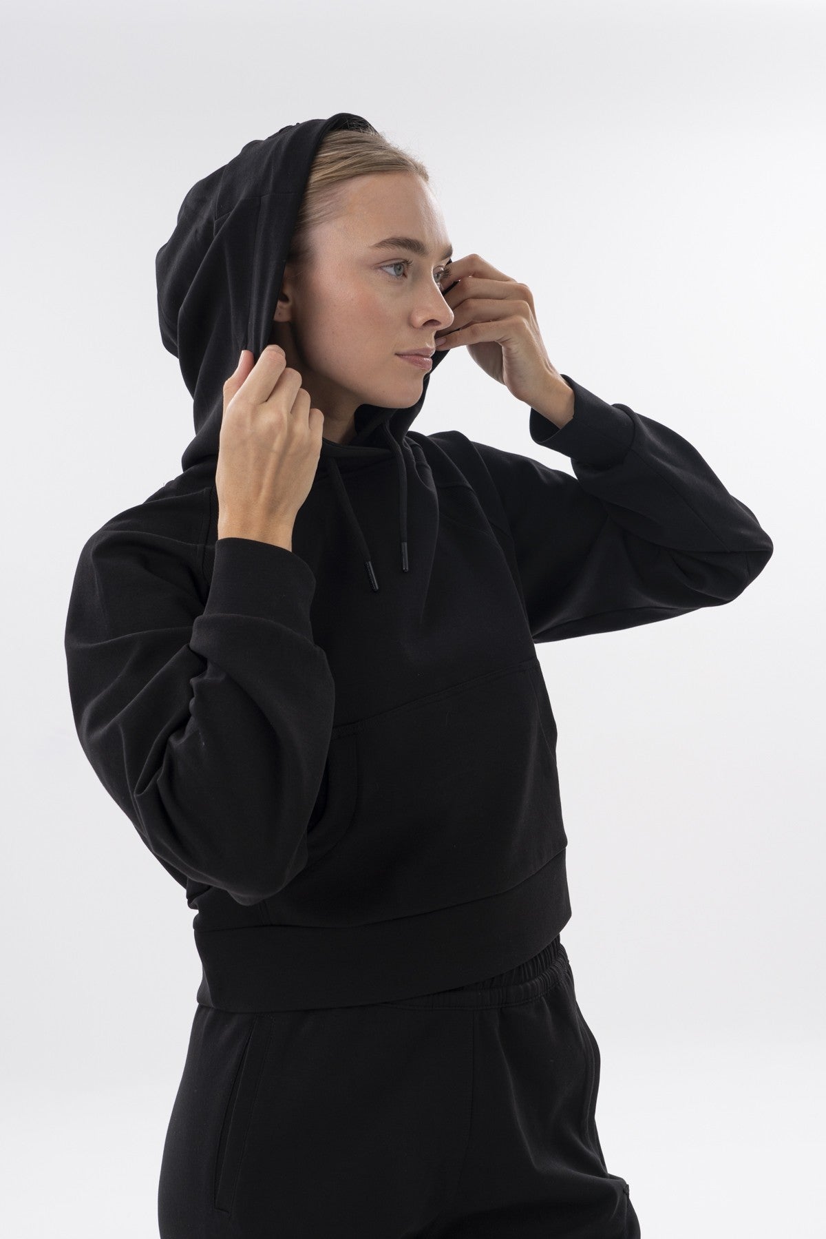 Comfort Kadın Kapüşonlu Siyah Sweatshirt