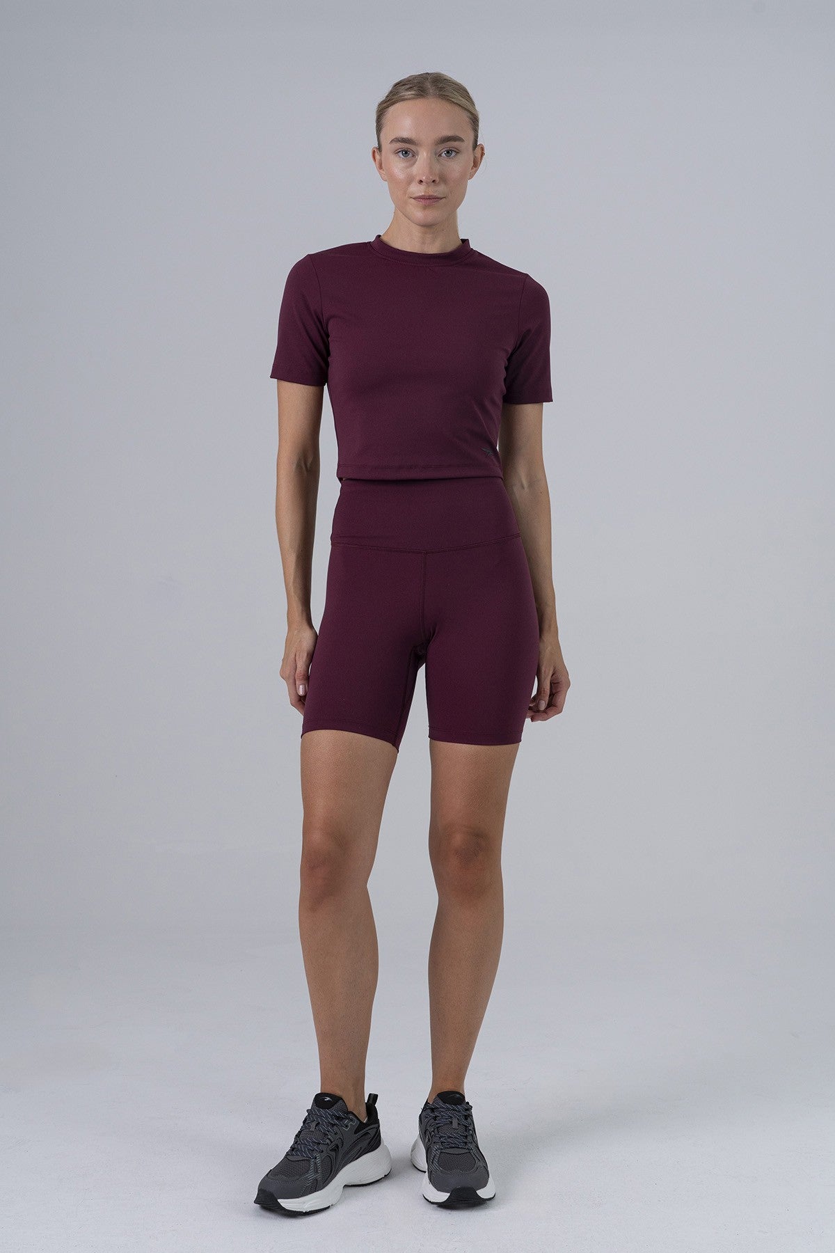 SlimFit Kadın Bisiklet Yaka Bordo Crop Top