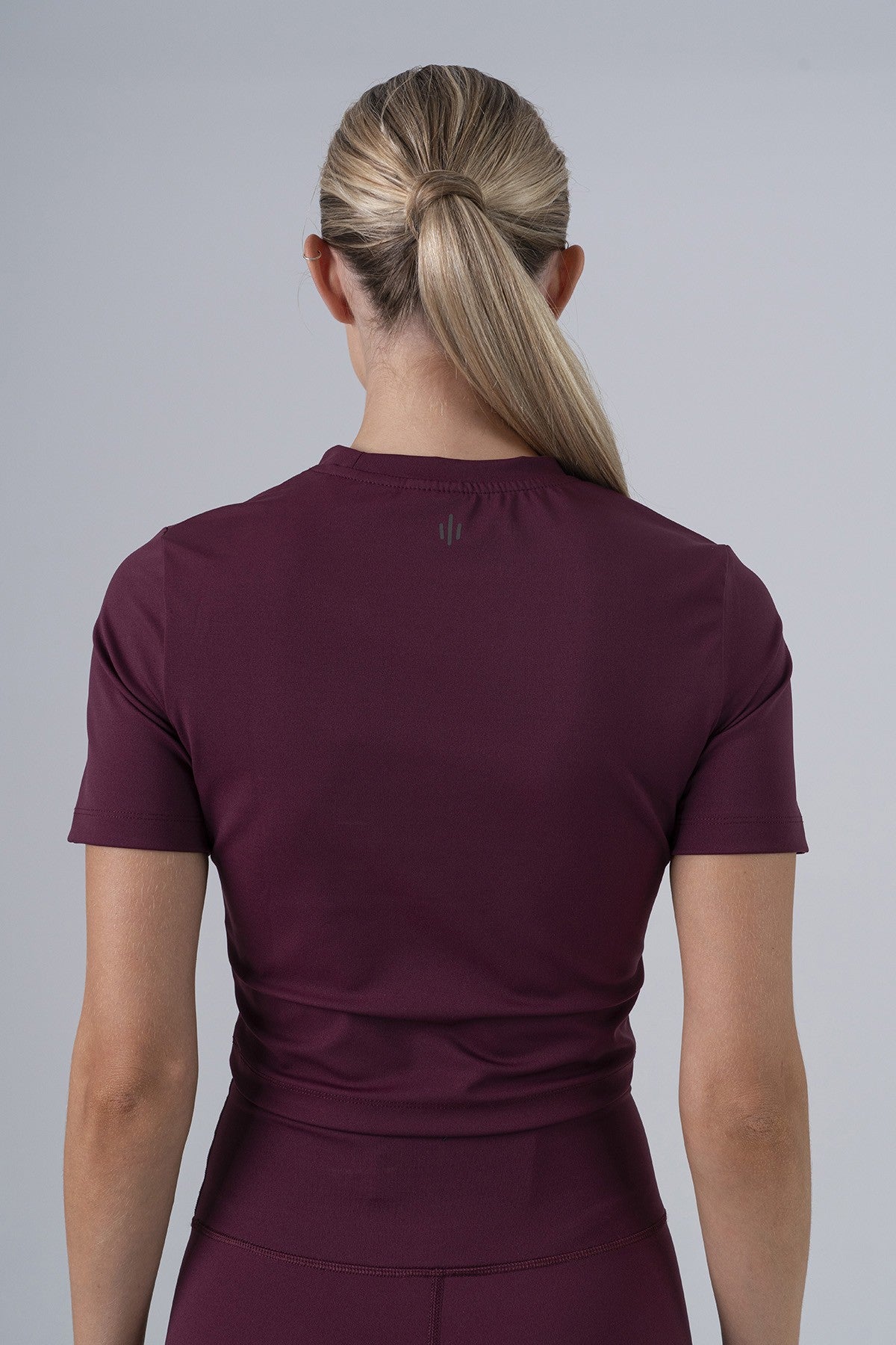 SlimFit Kadın Bisiklet Yaka Bordo Crop Top
