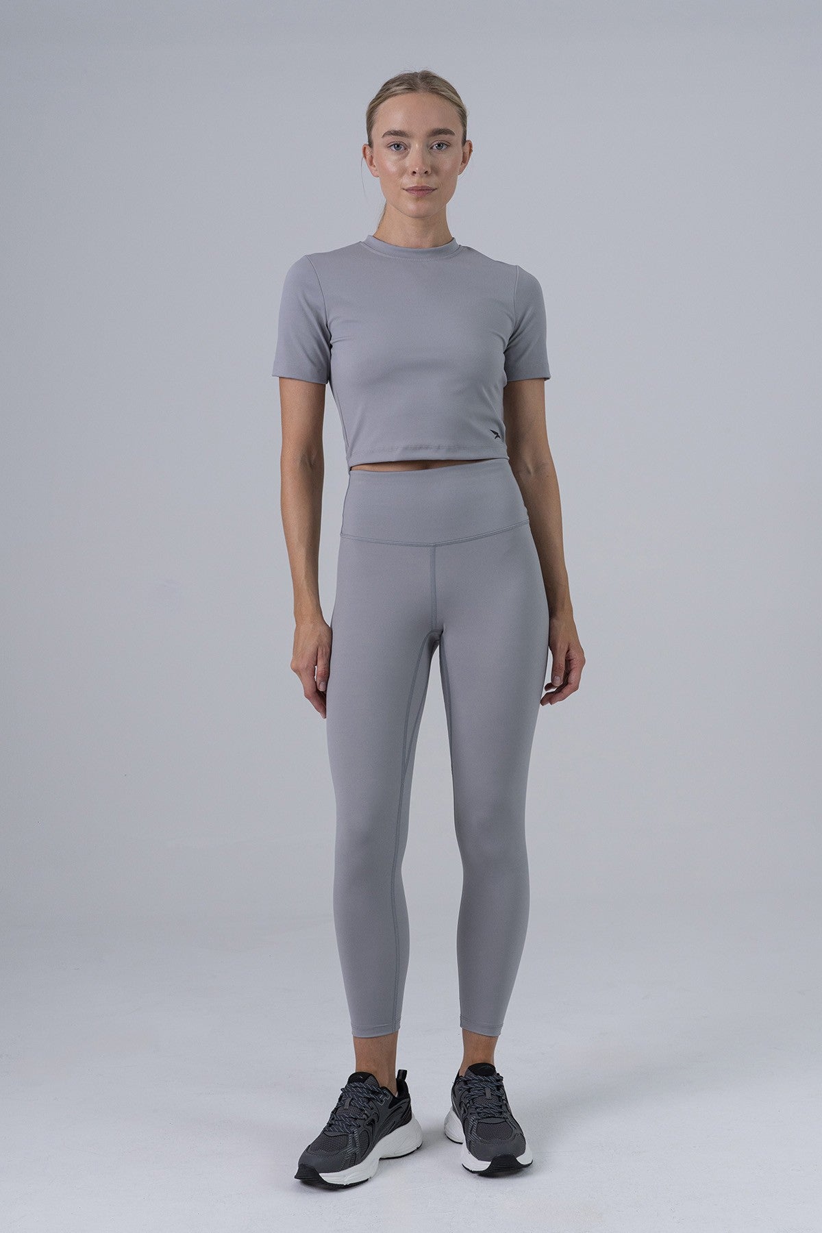 SlimFit Kadın Bisiklet Yaka Gri Crop Top