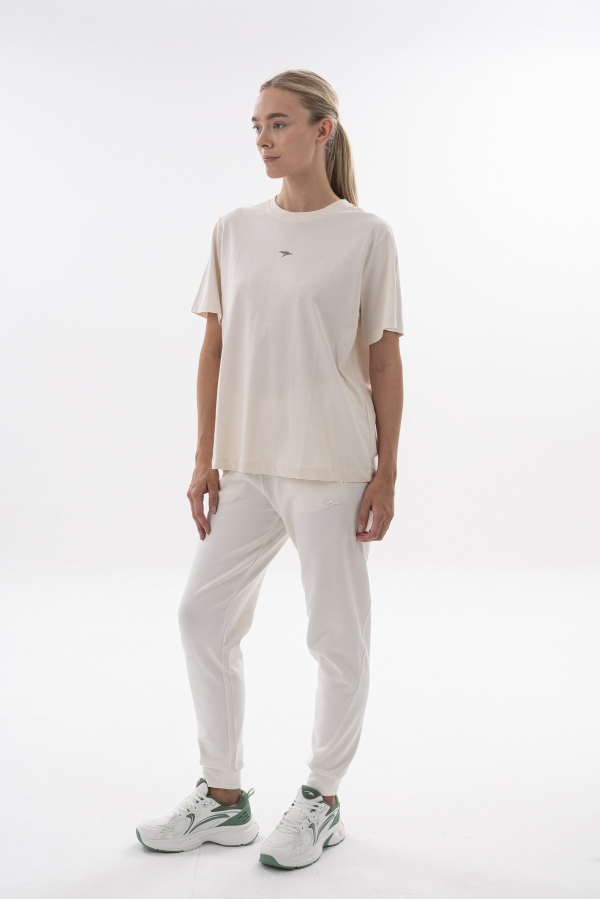 New Basic Kadın Bisiklet Yaka Ekru T-shirt