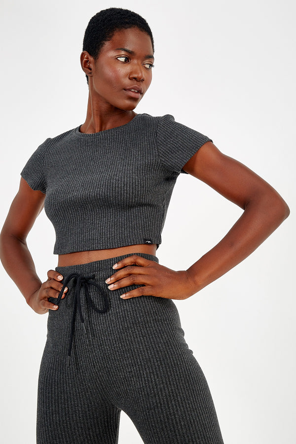 SlimFit Kadın Bisiklet Yaka Antramelanj Crop Top