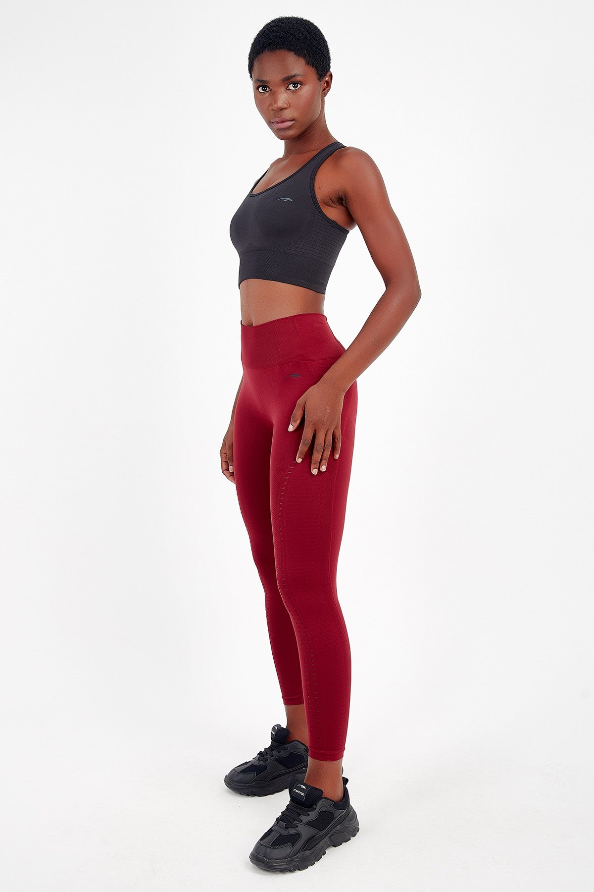 SlimFit Kadın Bisiklet Yaka Siyah Bra