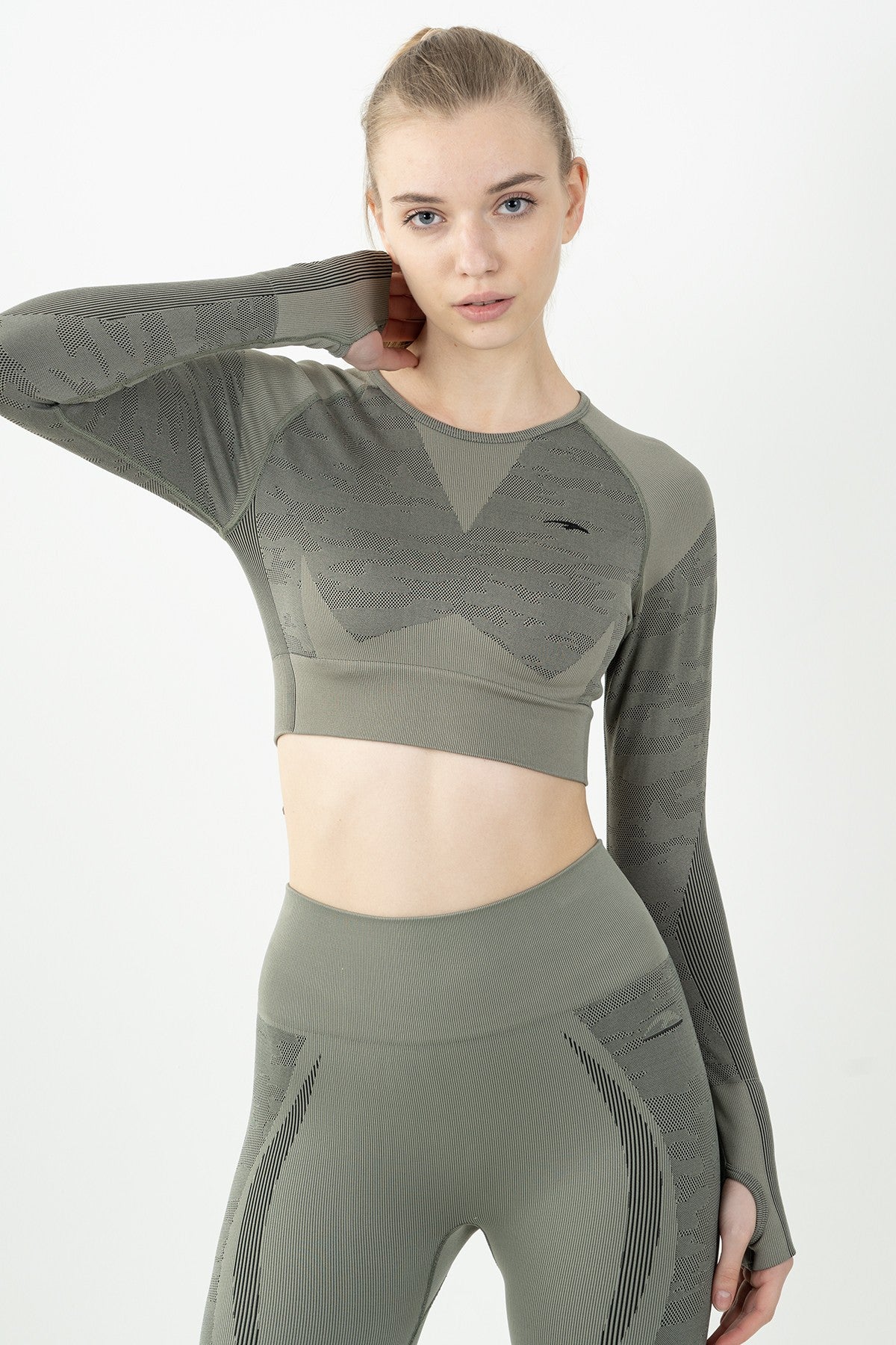 SlimFit Kadın Bisiklet Yaka Haki Crop Top