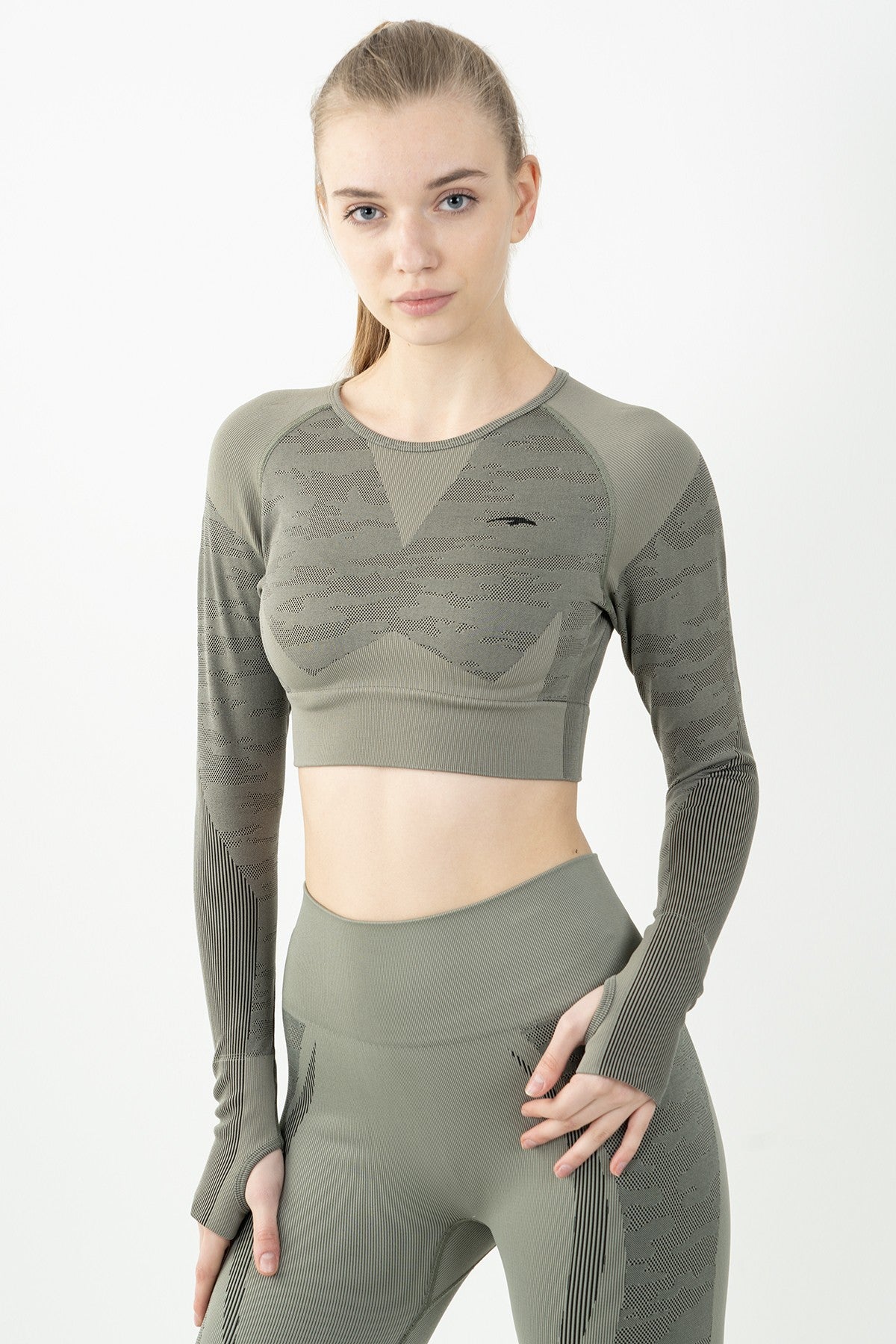 SlimFit Kadın Bisiklet Yaka Haki Crop Top