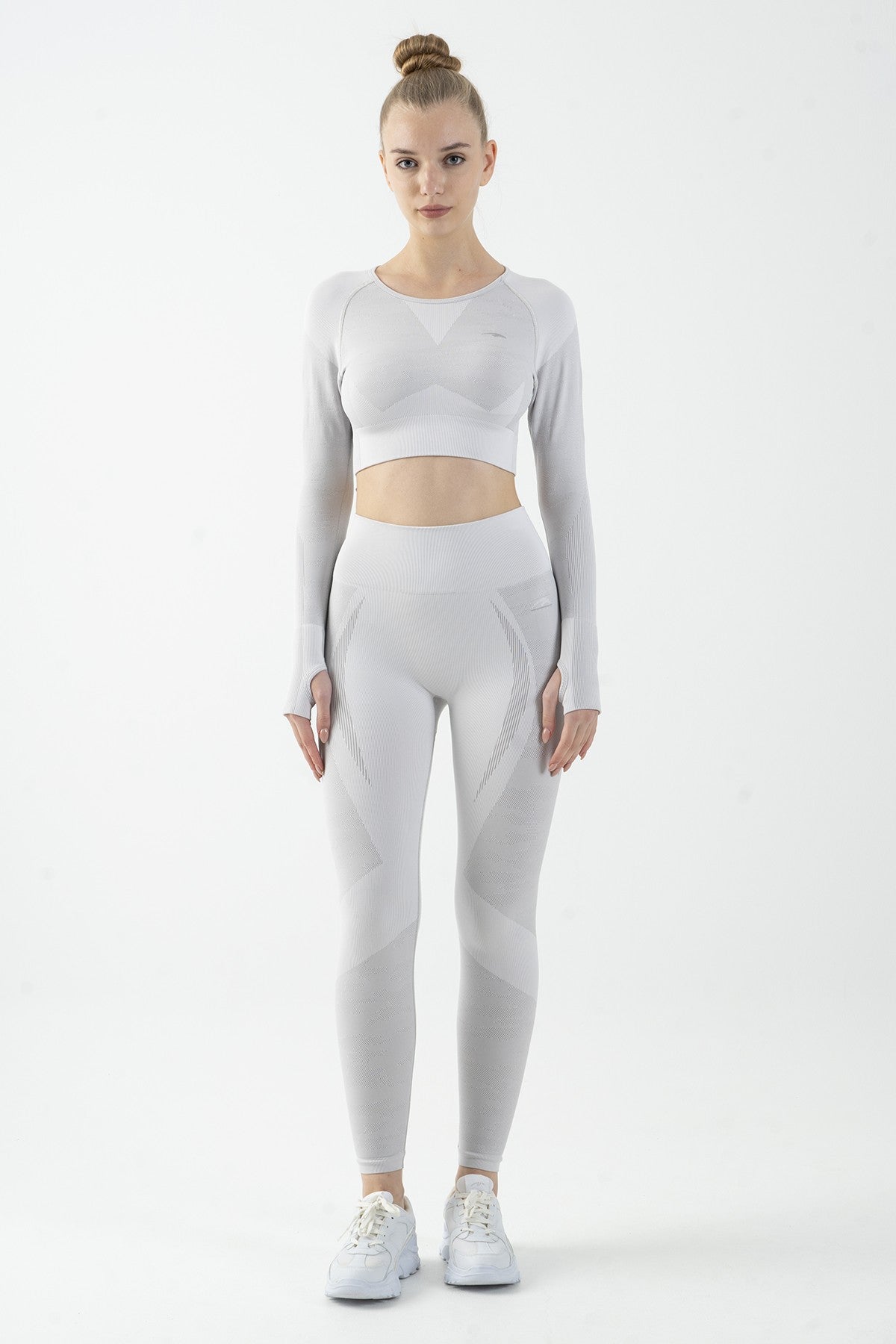 SlimFit Kadın Bisiklet Yaka Ekru Crop Top