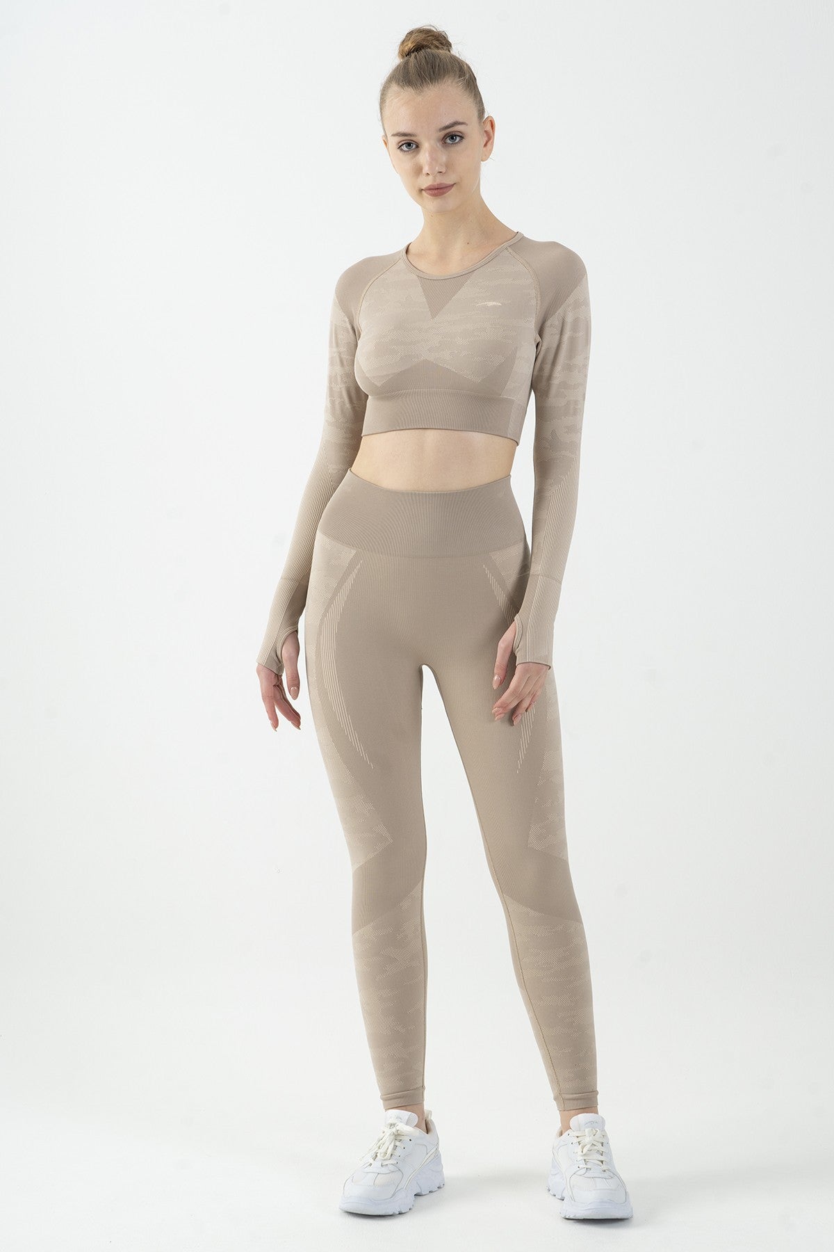 SlimFit Kadın Bisiklet Yaka Bej Crop Top