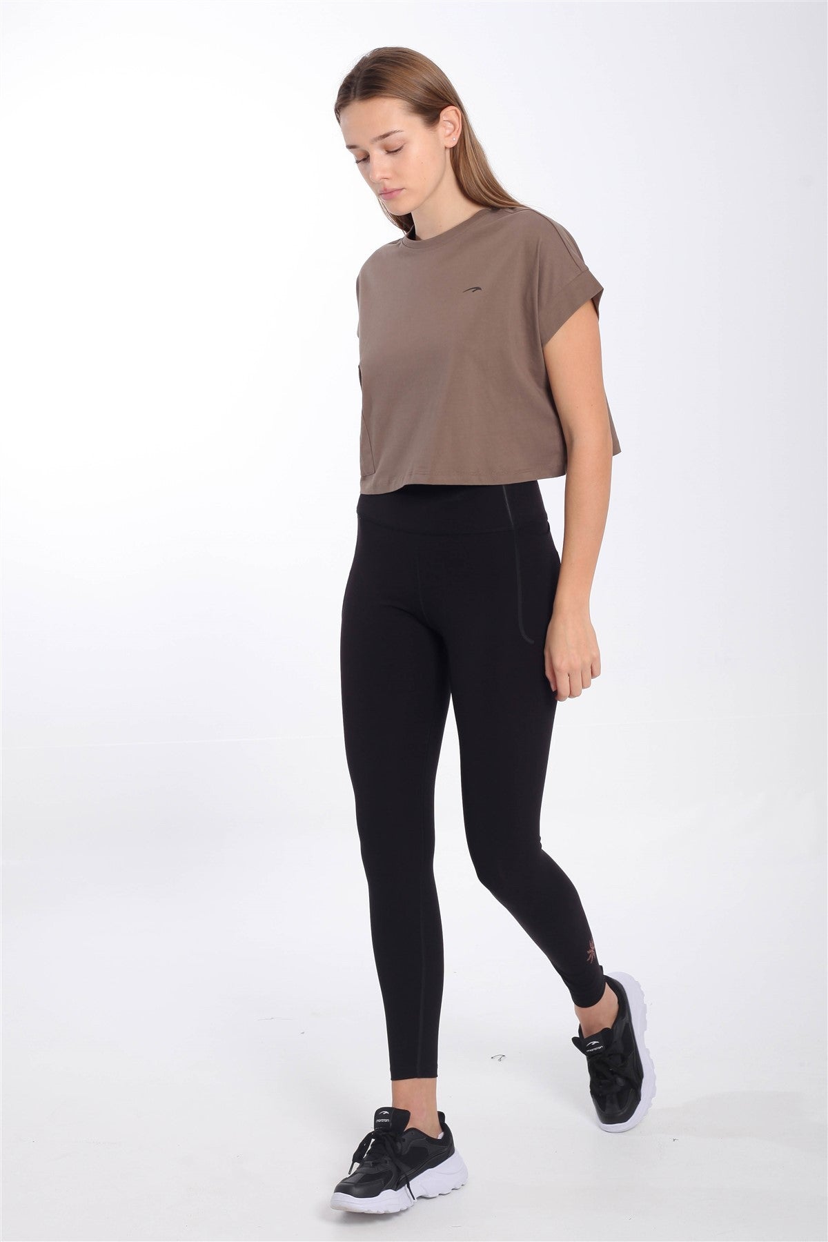 Comfort Kadın Bisiklet Yaka Kahverengi Crop Top