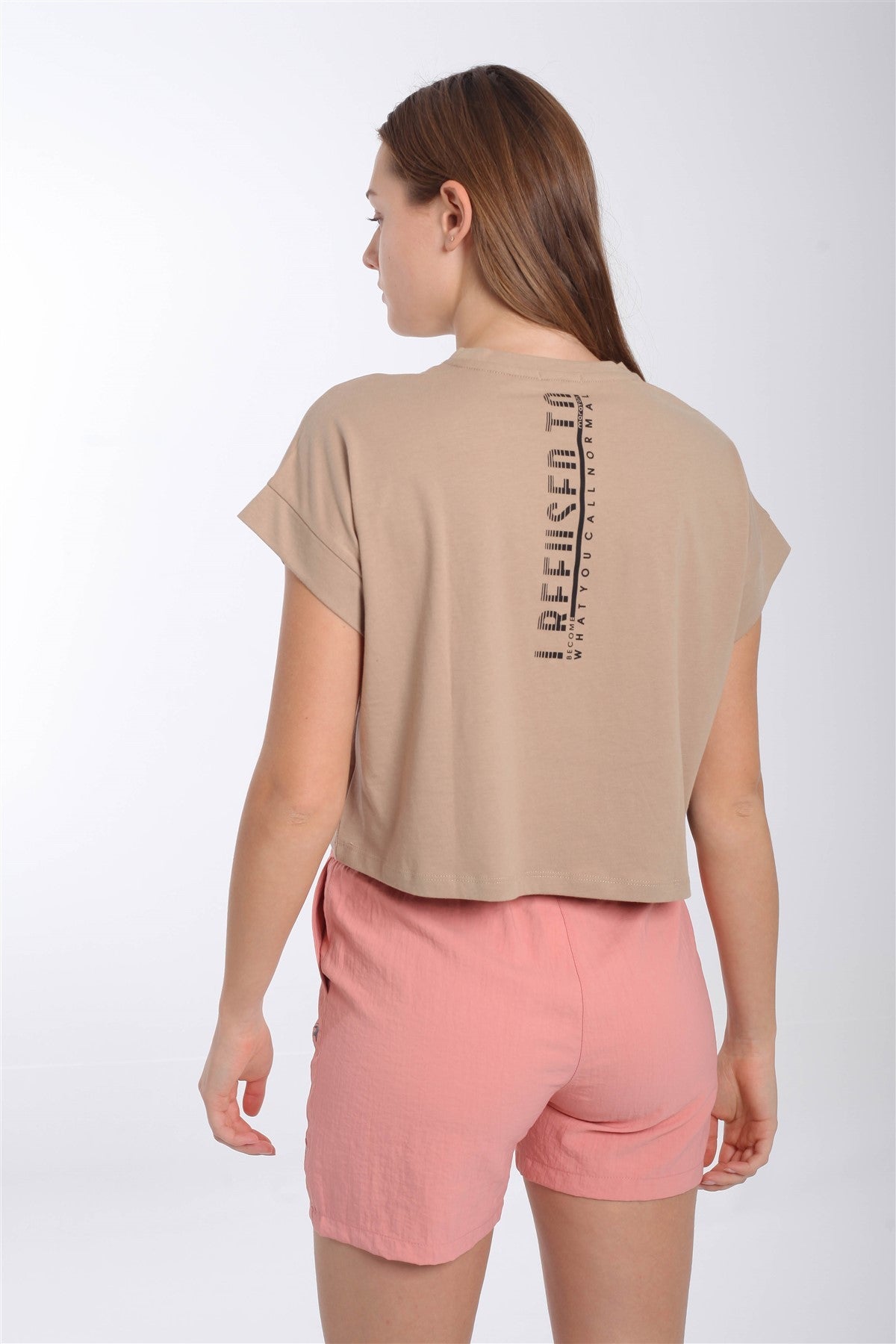 Comfort Kadın Bisiklet Yaka Bej Crop Top