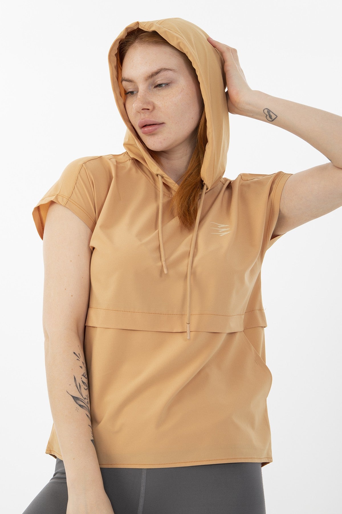 Regular Kadın Kapüşonlu Koyu Bej T-shirt