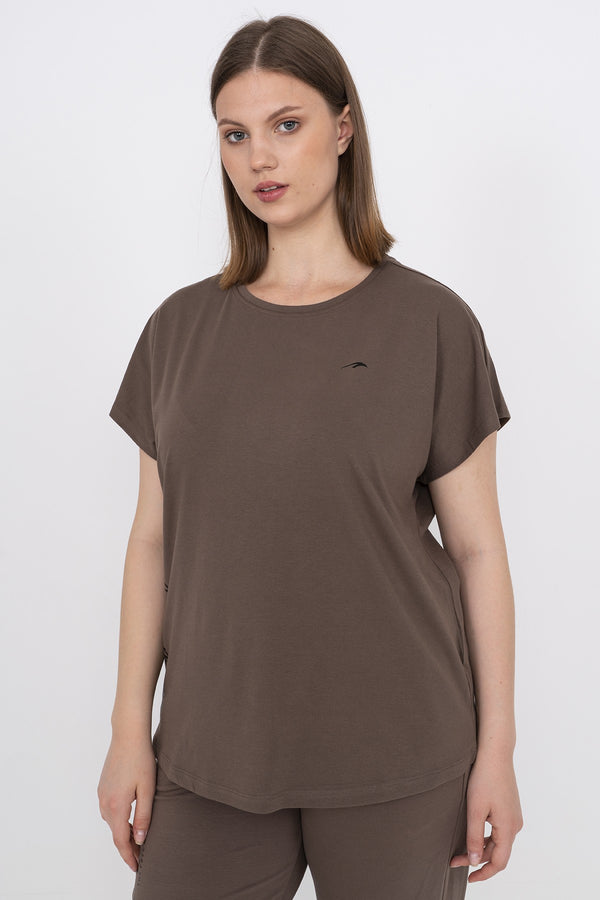 Büyük Beden Kadın Bisiklet Yaka Kahverengi T-shirt