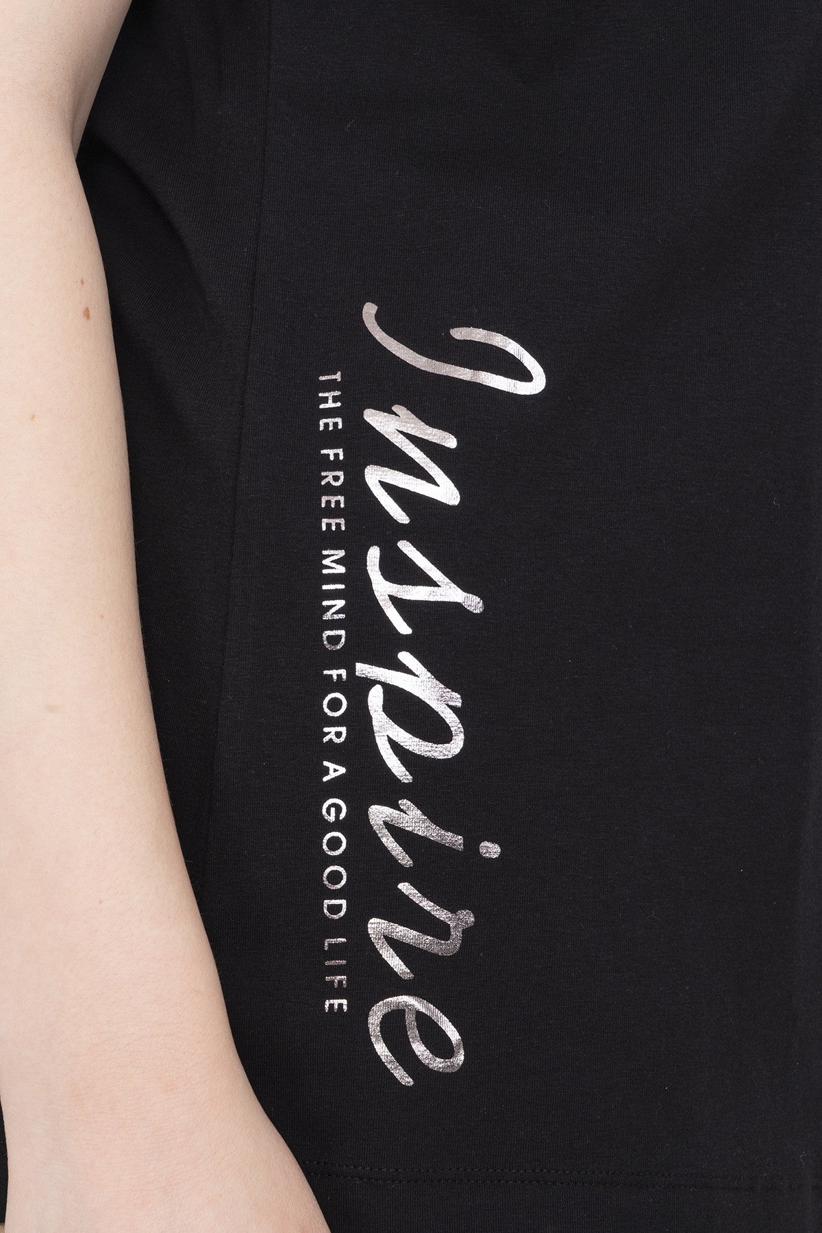 Büyük Beden Kadın Bisiklet Yaka Siyah T-shirt