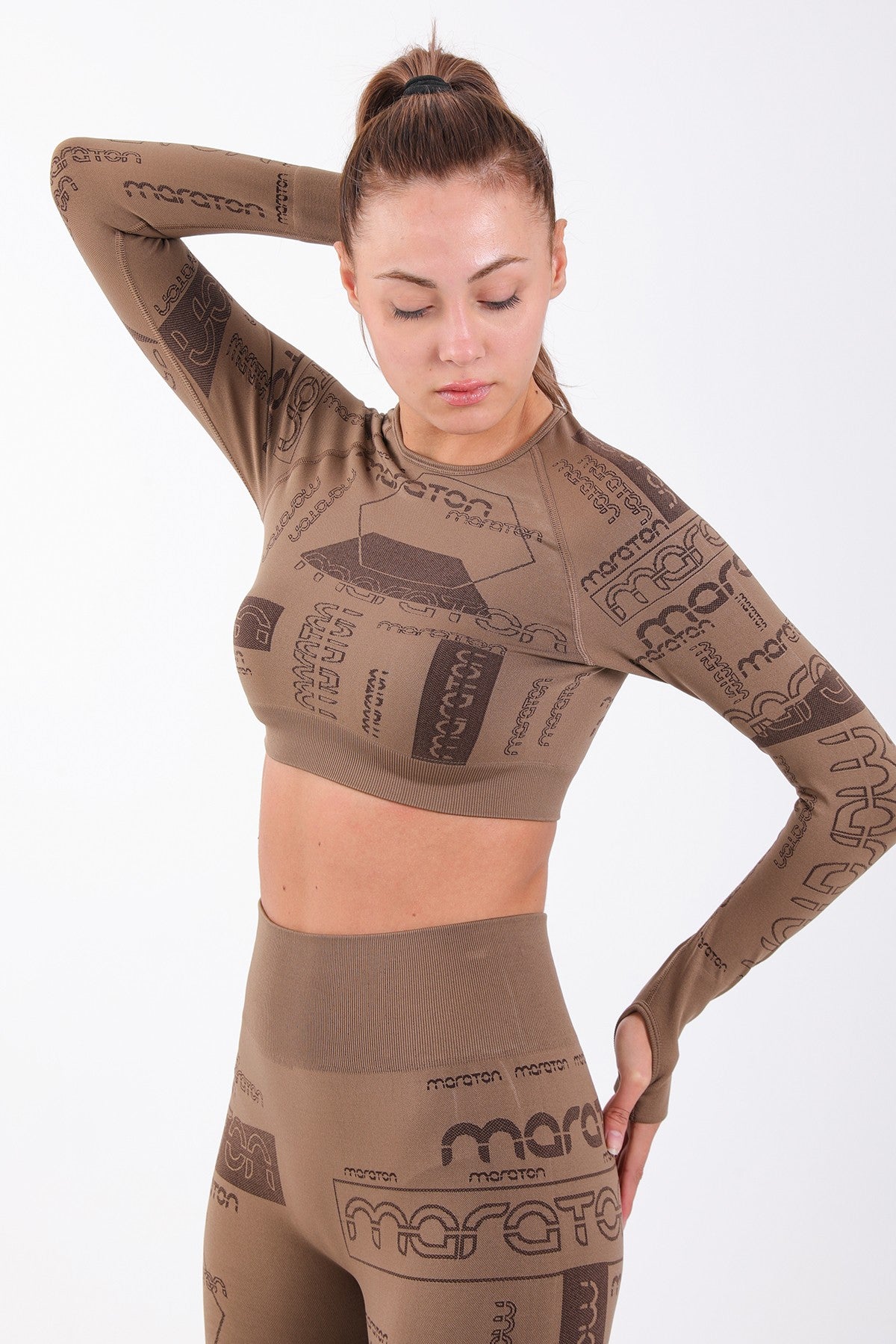 SlimFit Kadın Bisiklet Yaka Kahverengi Crop Top