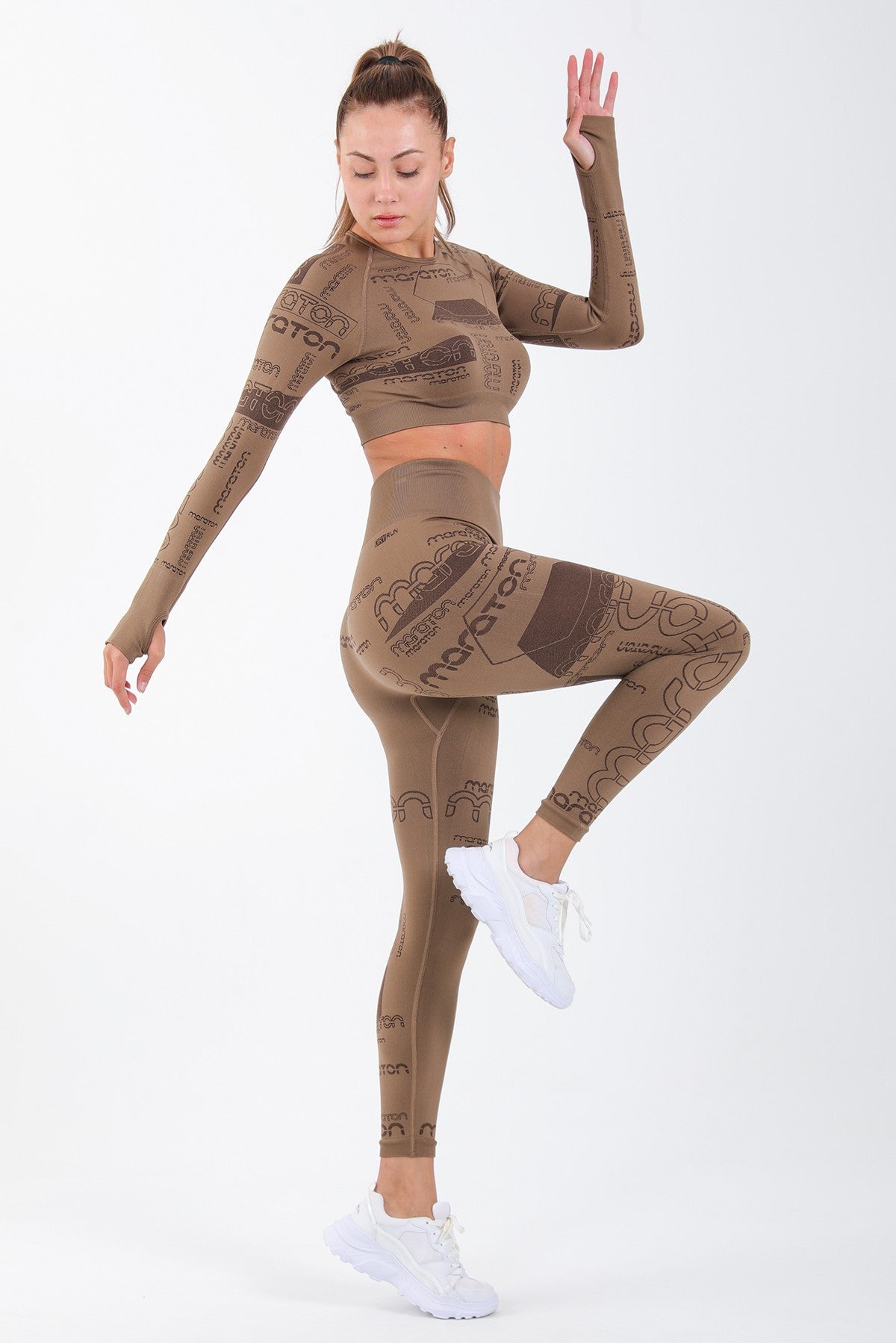 SlimFit Kadın Bisiklet Yaka Kahverengi Crop Top