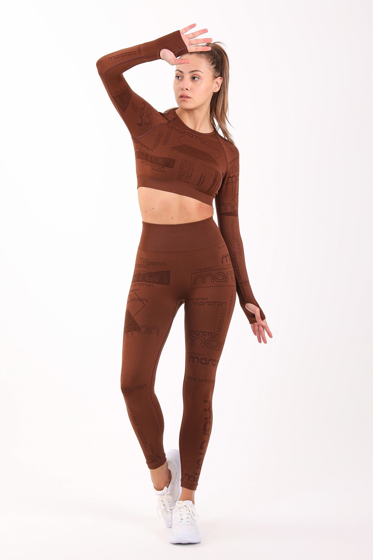 SlimFit Kadın Bisiklet Yaka Kahverengi Crop Top