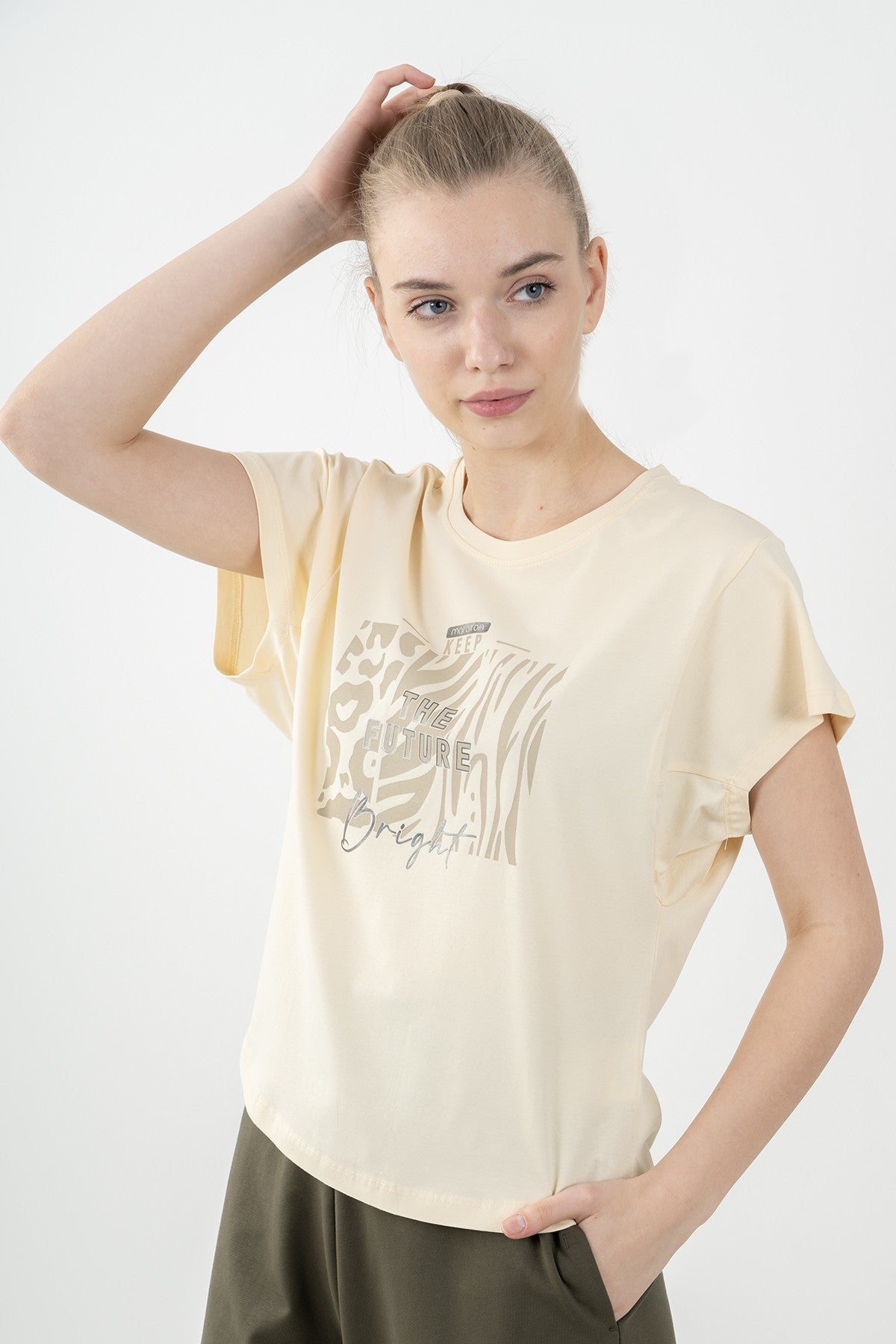 Regular Kadın Bisiklet Yaka Ekru T-shirt