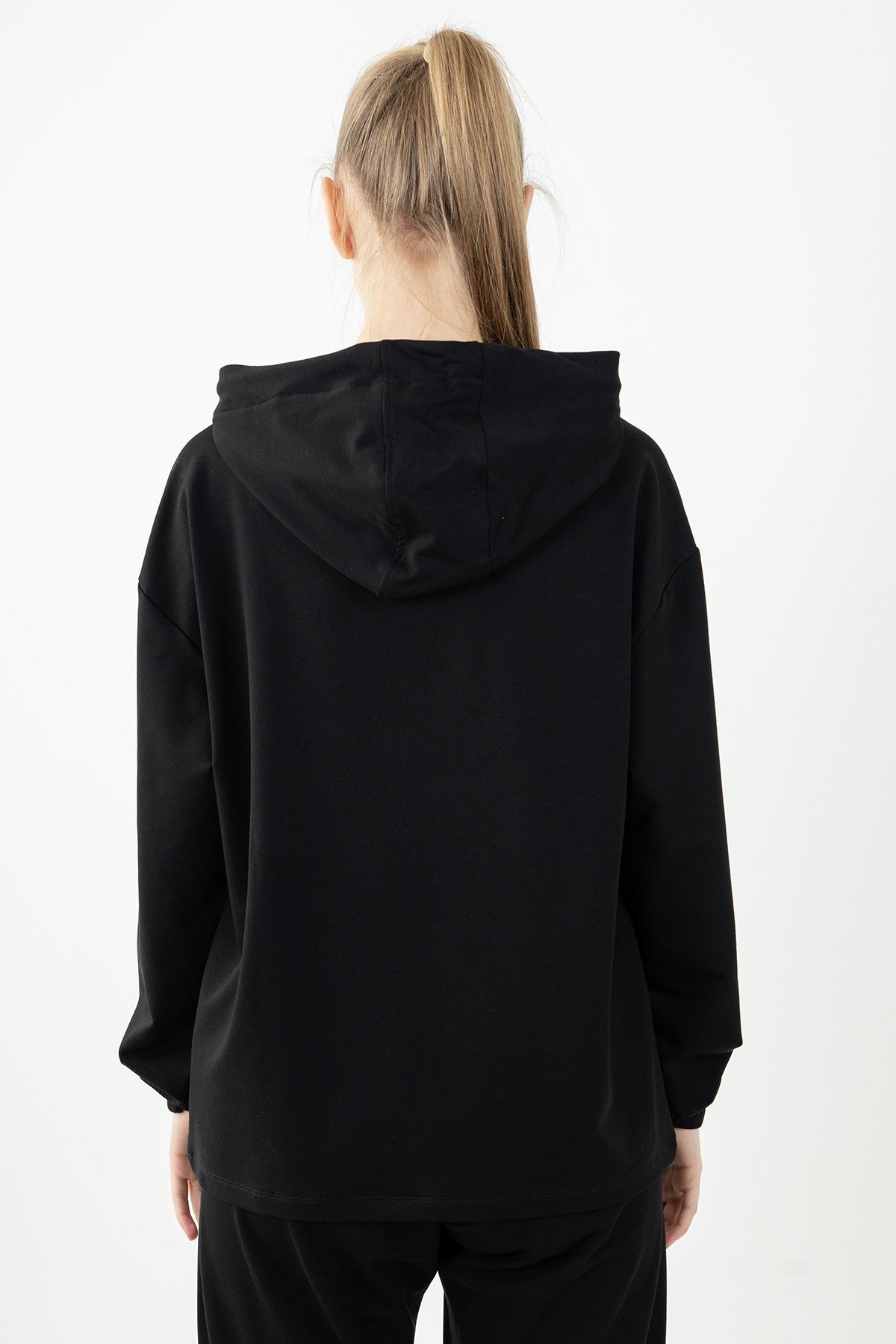 Comfort Kadın Kapüşonlu Siyah Sweatshirt