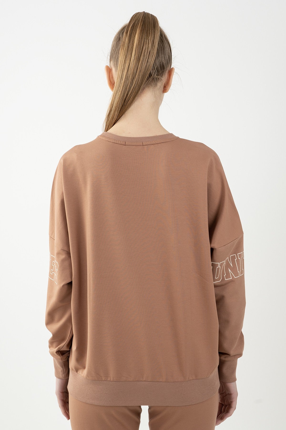 Oversize Kadın Bisiklet Yaka Bej Sweatshirt