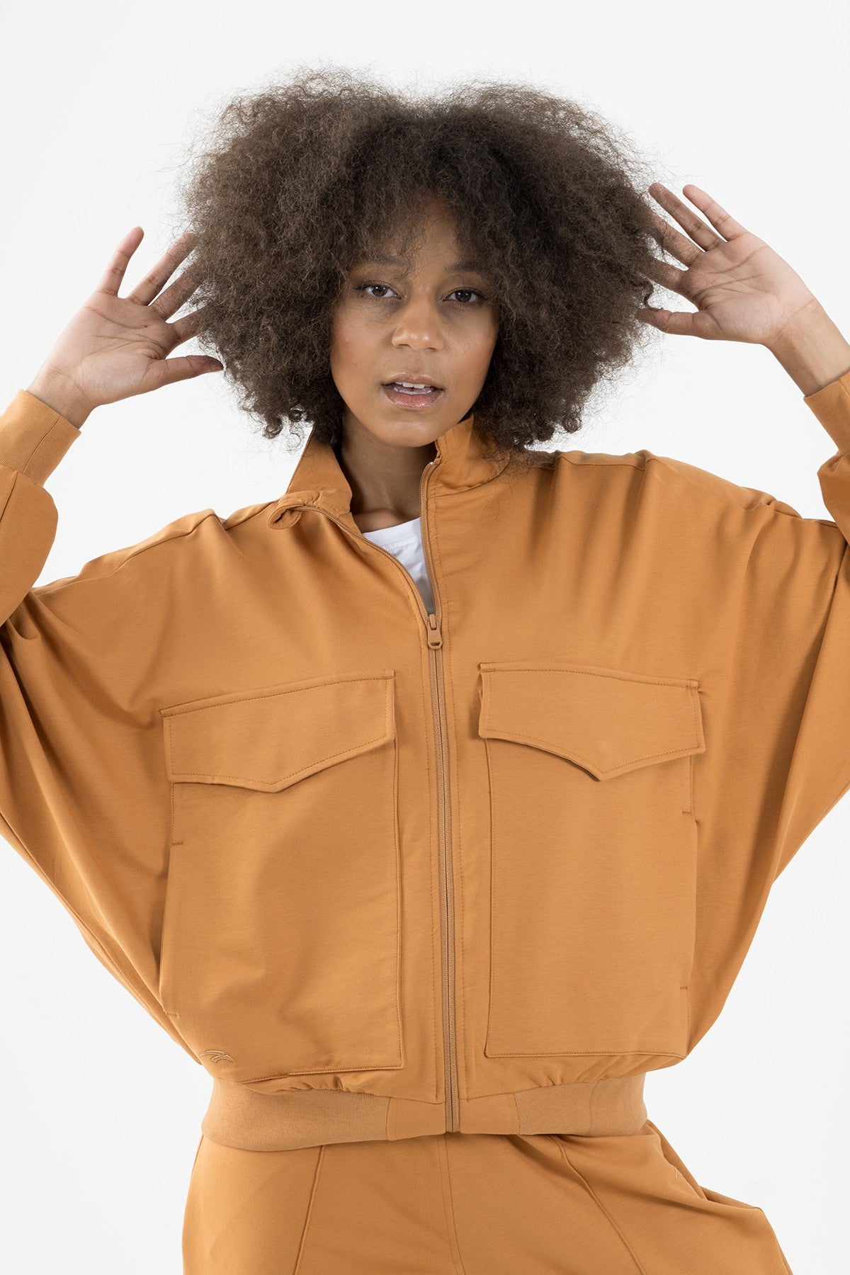 Oversize Kadın Dik Yaka Karamel Tracktop