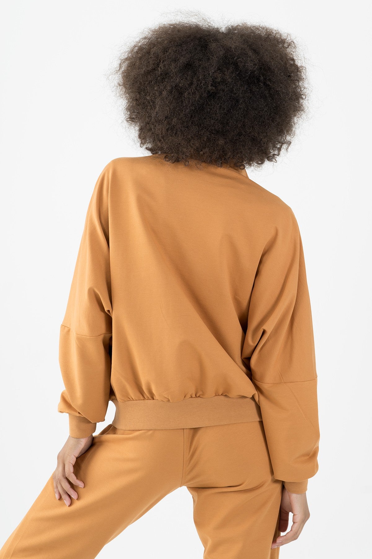 Oversize Kadın Dik Yaka Karamel Tracktop