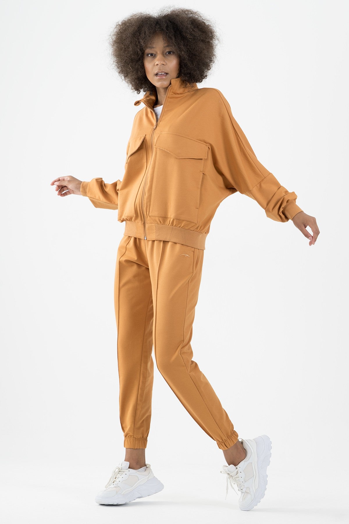Oversize Kadın Dik Yaka Karamel Tracktop