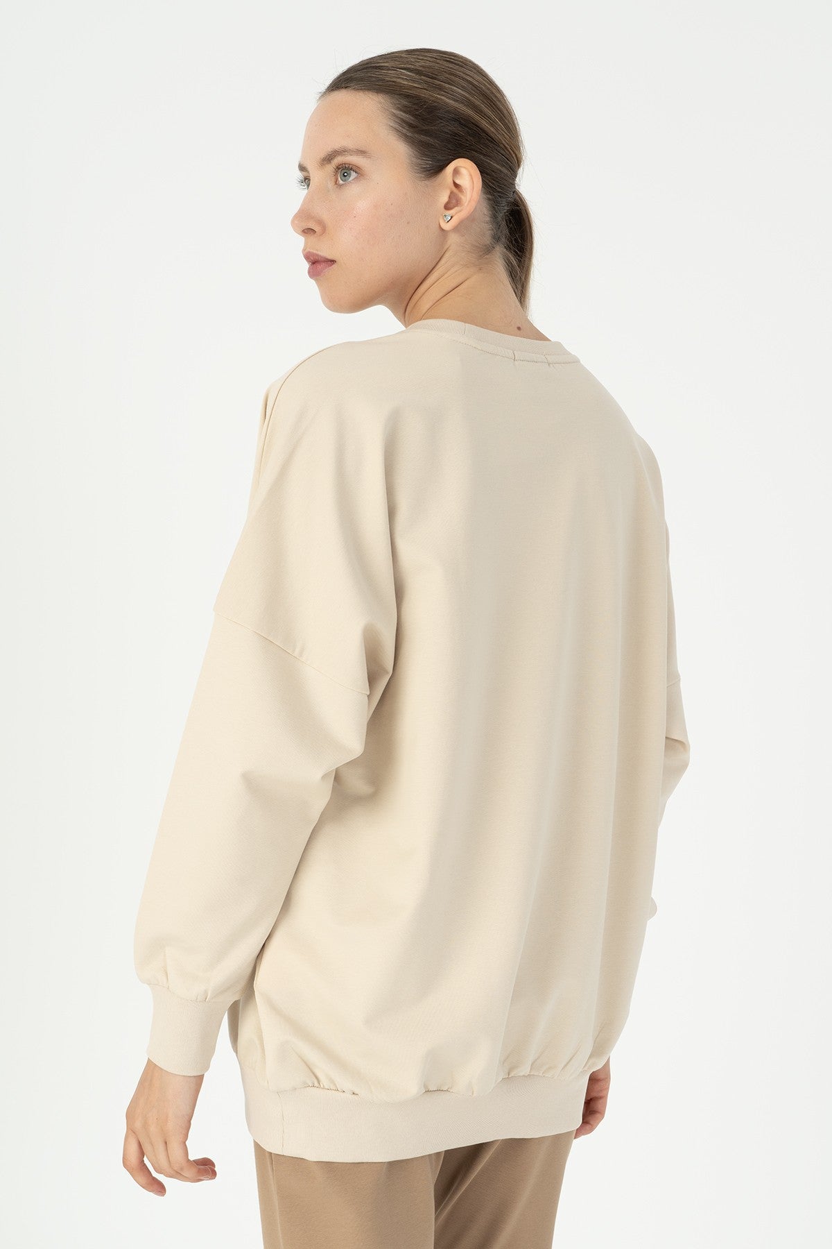 Oversize Kadın Bisiklet Yaka Bej Sweatshirt