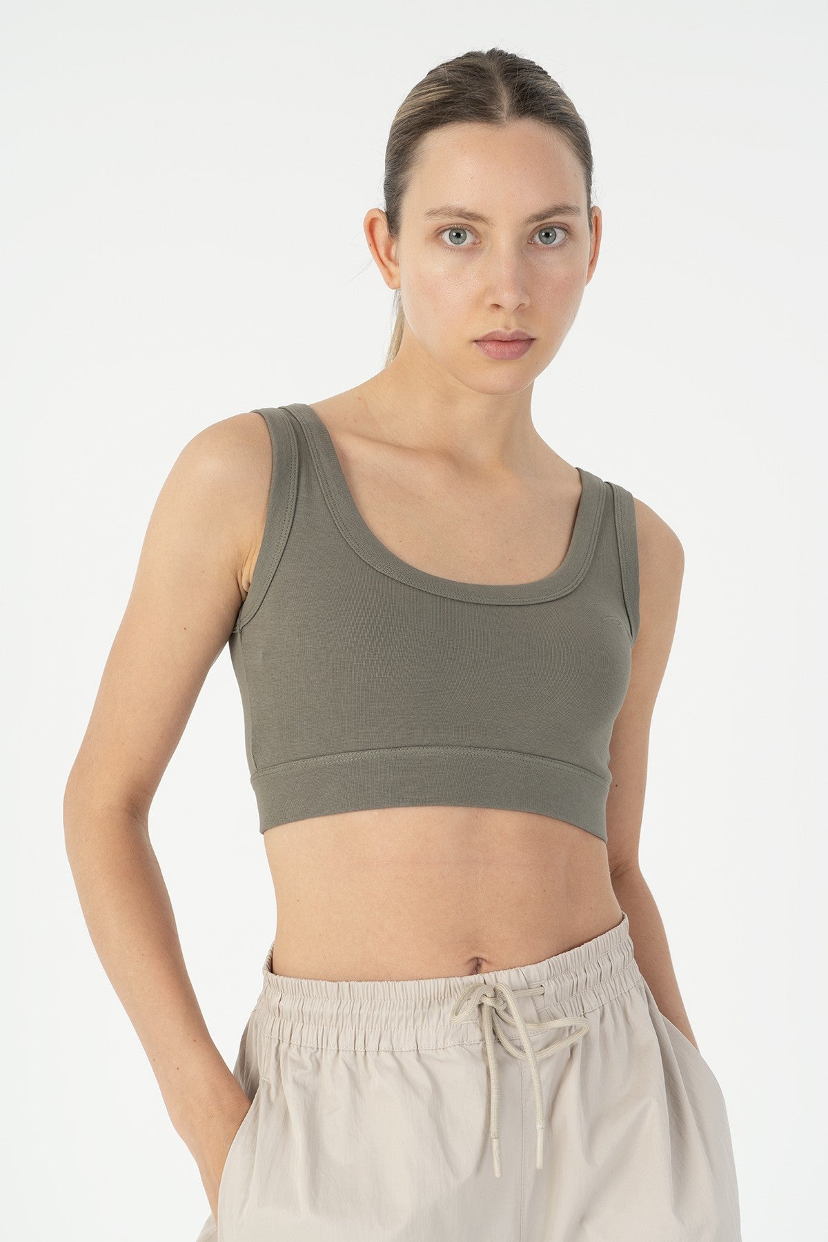 SlimFit Kadın U Yaka Haki Bra