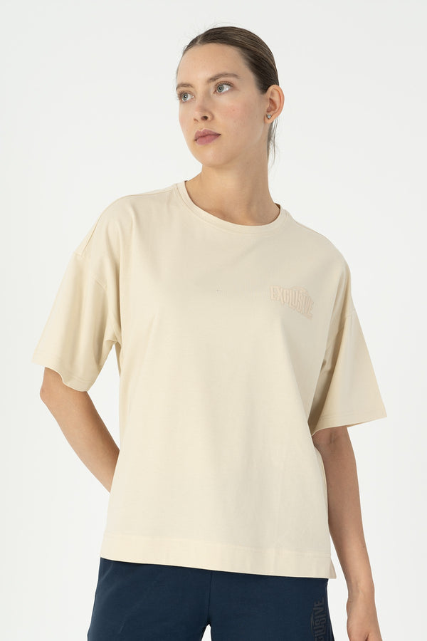 Comfort Kadın Bisiklet Yaka Bej T-shirt