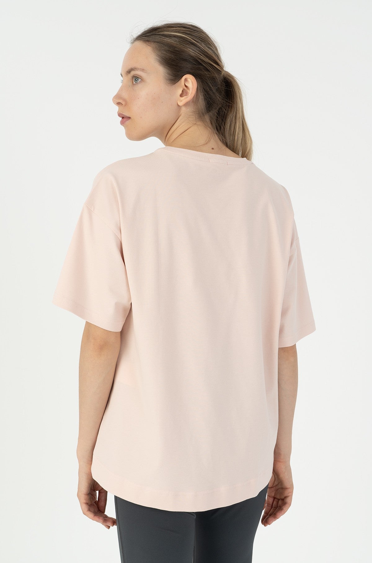 Comfort Kadın Bisiklet Yaka Pudra T-shirt