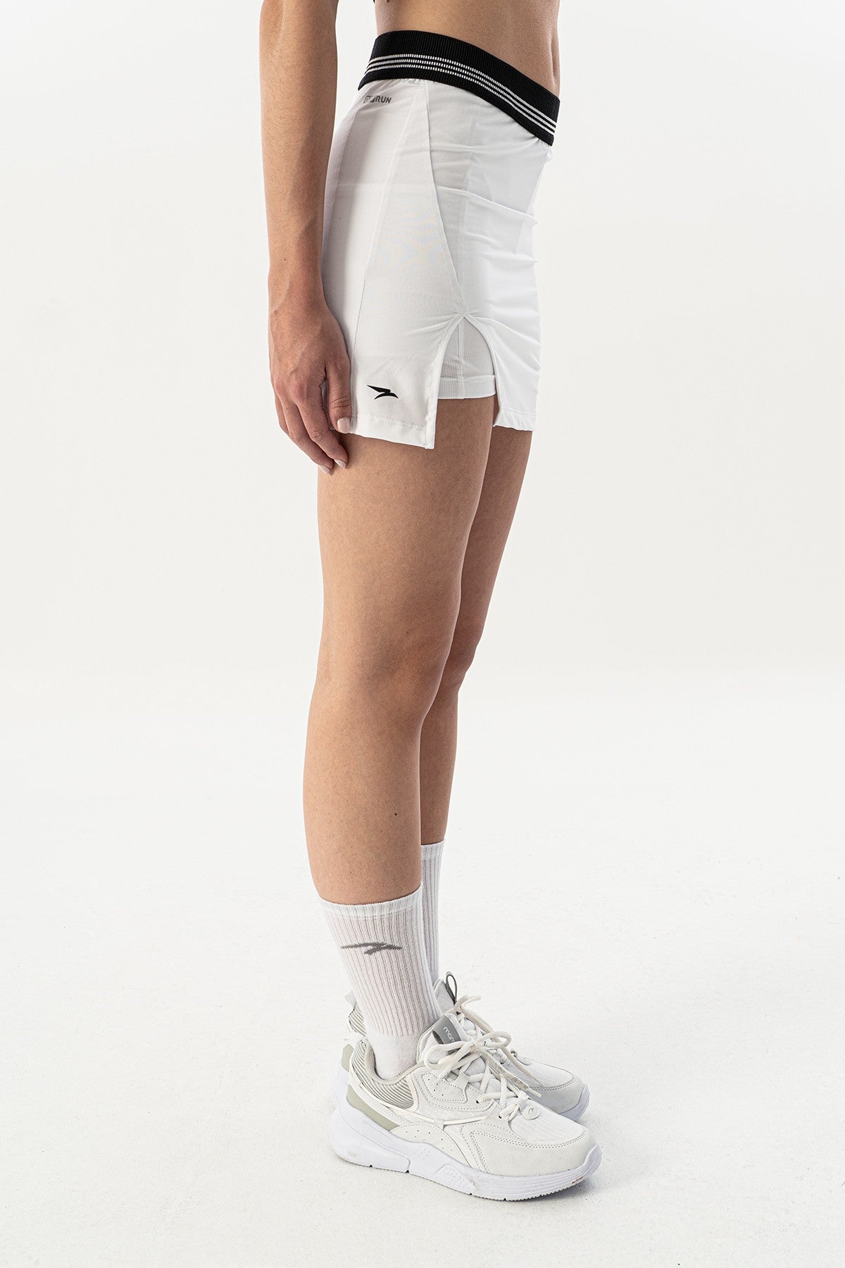 SlimFit Kadın Beyaz Etek