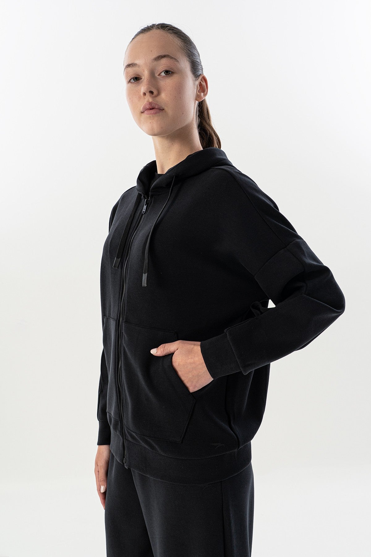 Comfort Kadın Kapüşonlu Siyah Tracktop