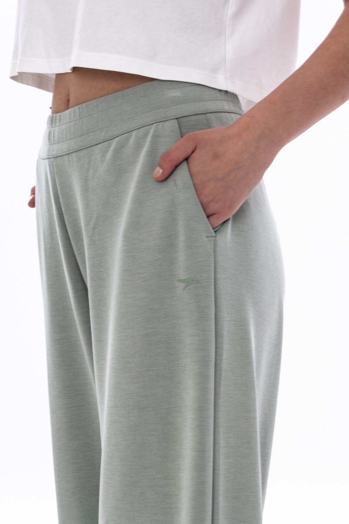 Comfort Kadın Geniş Paça Açık Yeşil Eşofman Altı