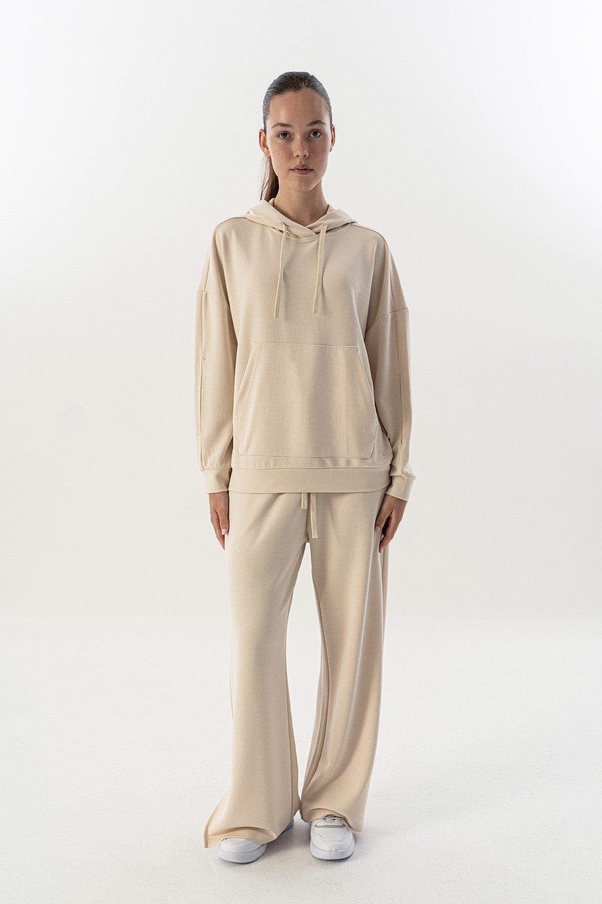 Comfort Kadın Kapüşonlu Ekru Sweatshirt