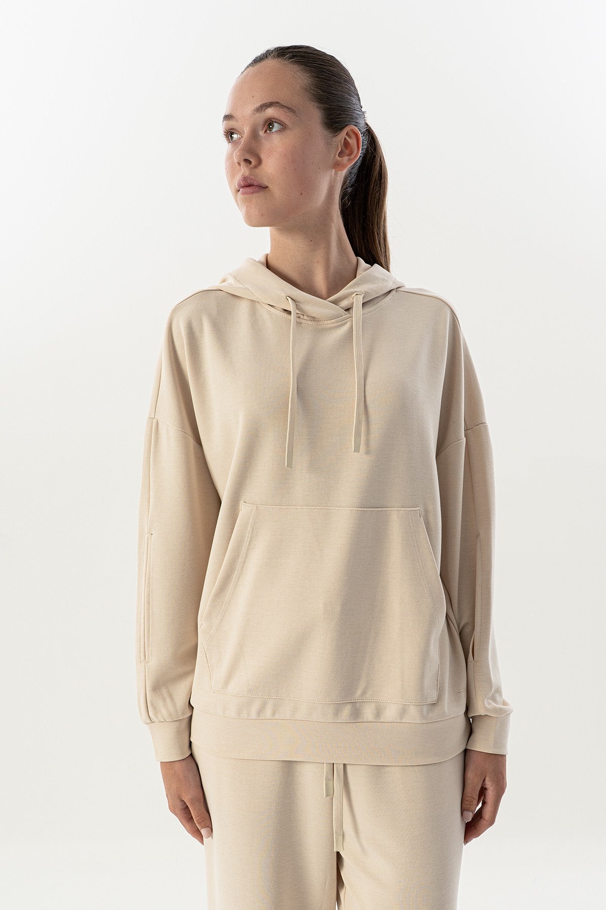 Comfort Kadın Kapüşonlu Ekru Sweatshirt
