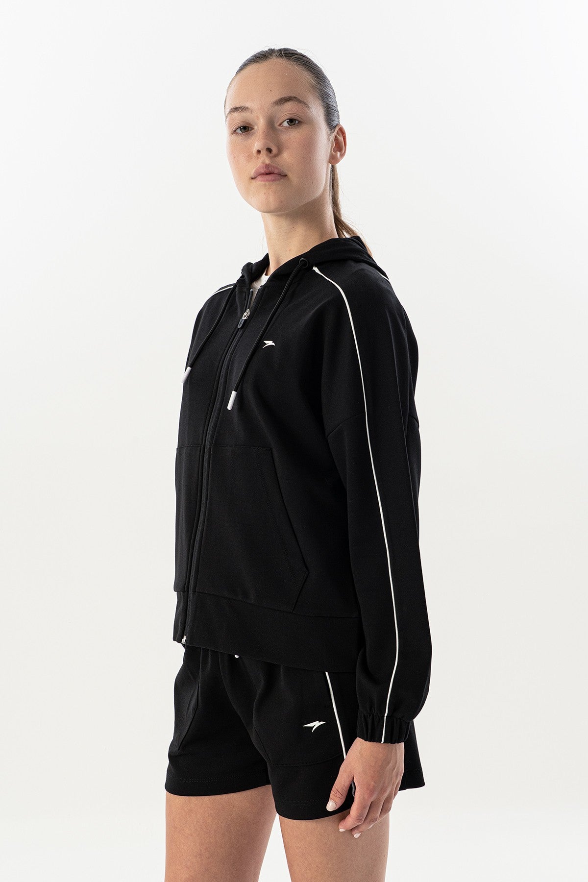Comfort Kadın Kapüşonlu Siyah Tracktop