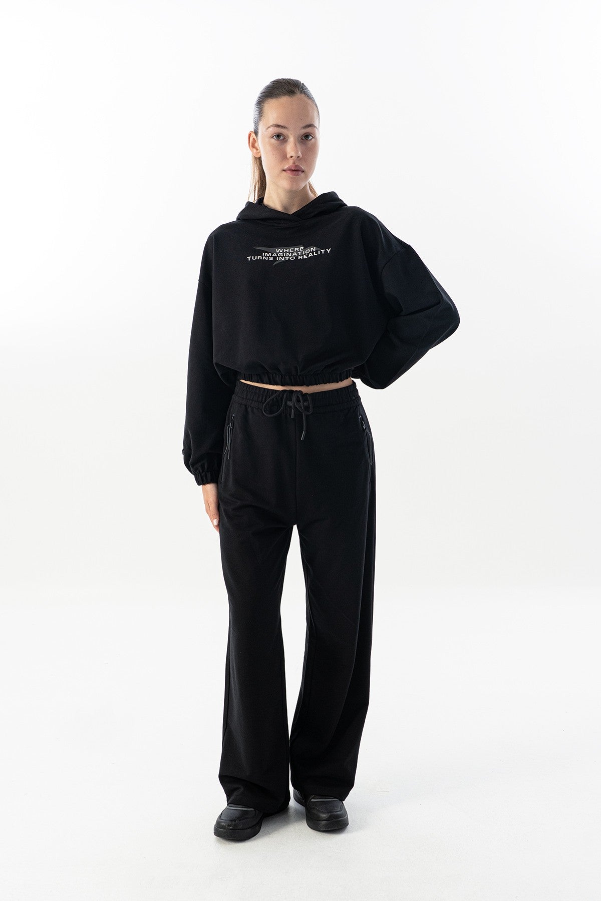 Comfort Kadın Kapüşonlu Siyah Sweatshirt