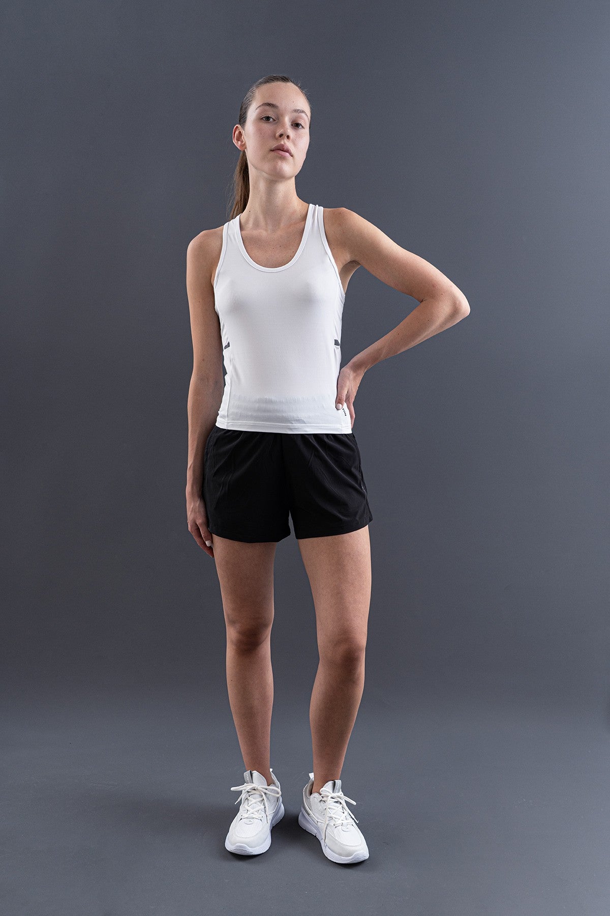 SlimFit Kadın Bisiklet Yaka Beyaz Atlet