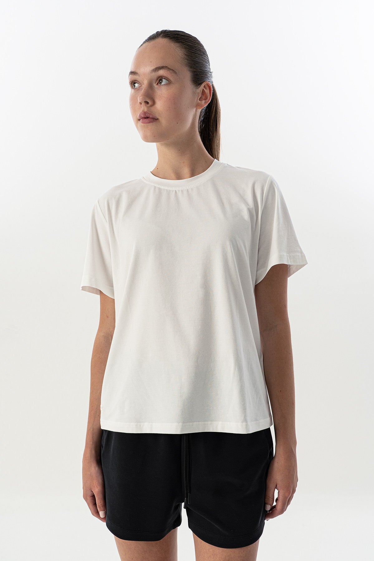 New Basic Kadın Bisiklet Yaka Beyaz T-shirt