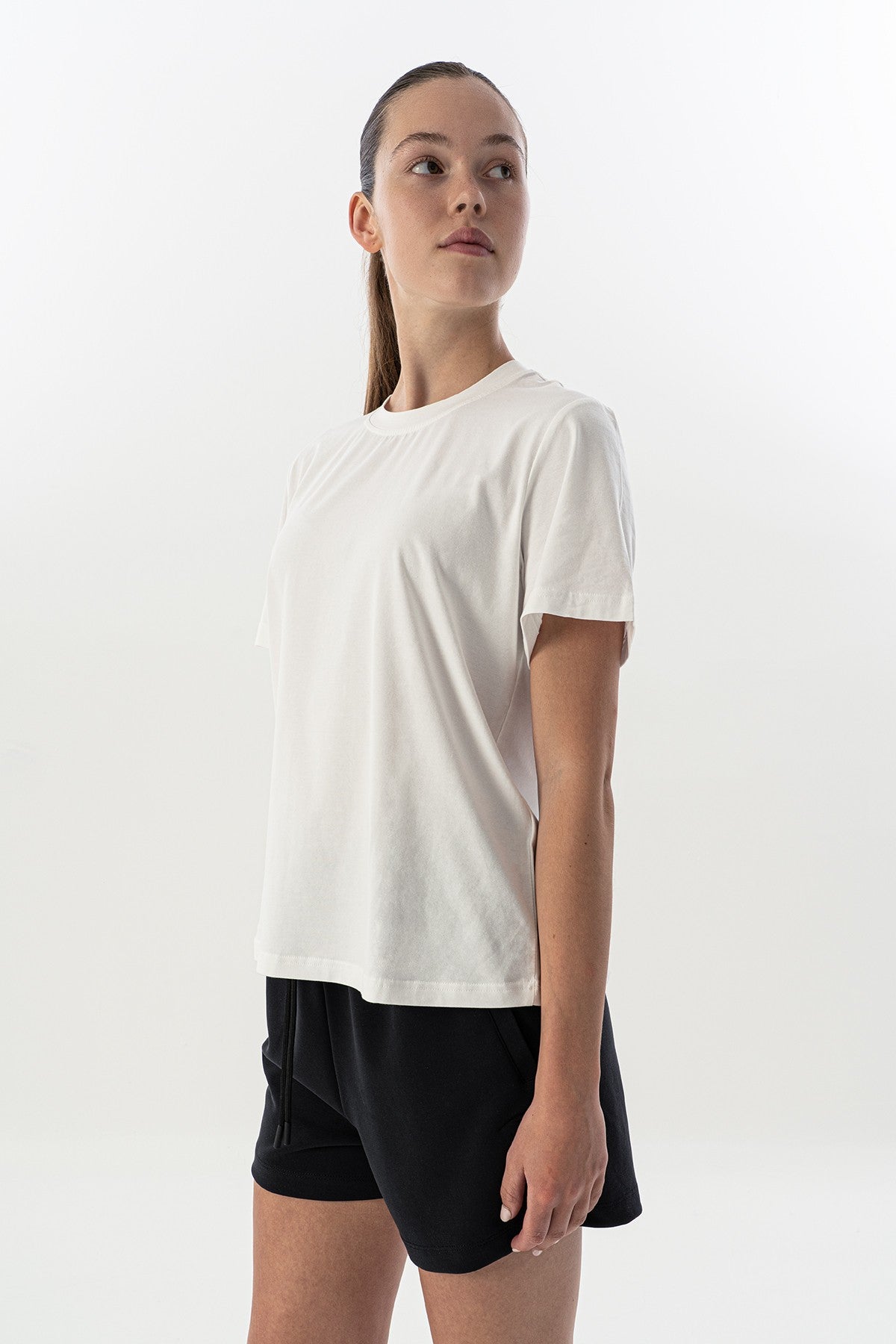 New Basic Kadın Bisiklet Yaka Beyaz T-shirt