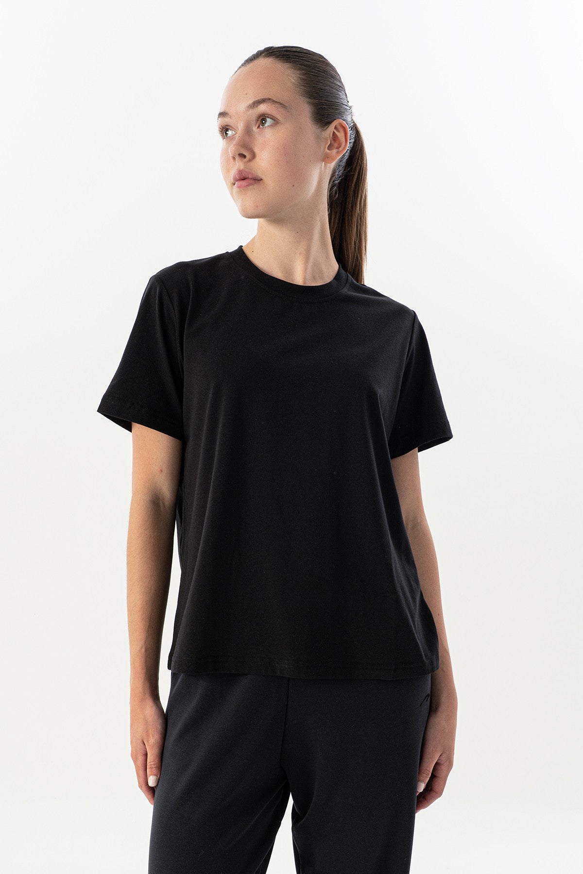 New Basic Kadın Bisiklet Yaka Siyah T-shirt