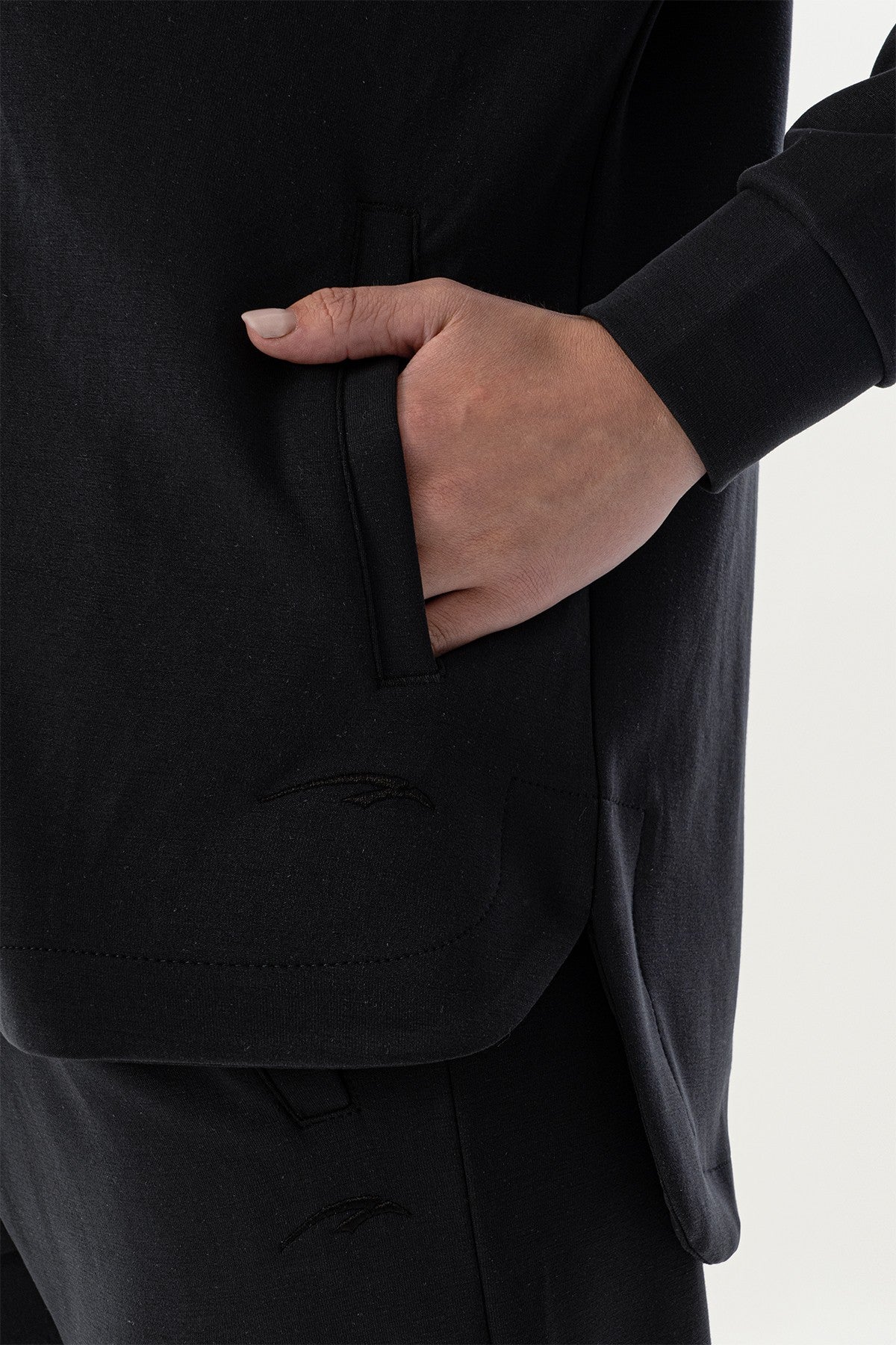 Comfort Kadın Dik Yaka Siyah Eşofman Üstü