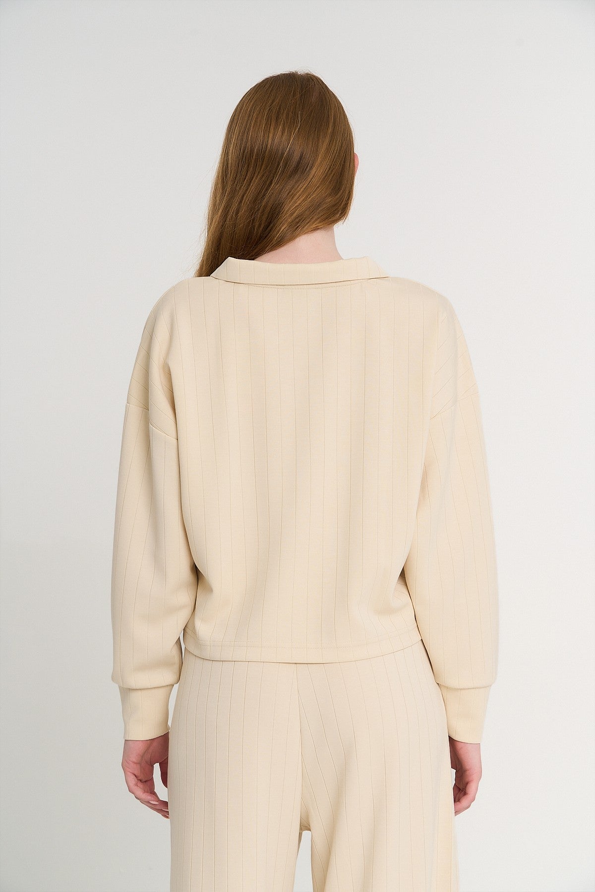 Kadın Polo Yaka Ekru Sweatshirt